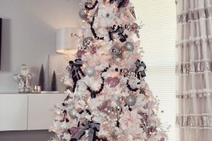 Украшение елки в белом цвете