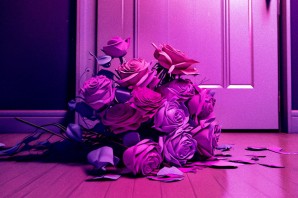 Цветы под дверью