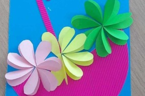 Легкая поделка из цветной бумаги