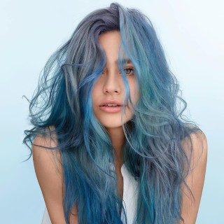 Голубой цвет волос