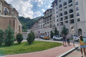 Красная поляна жемчуг