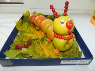 Поделка в школу дары осени