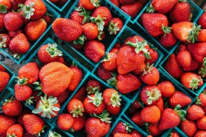 Много клубники