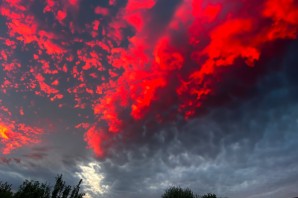 Красные облака