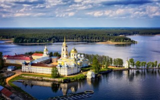 Монастырь на селигере