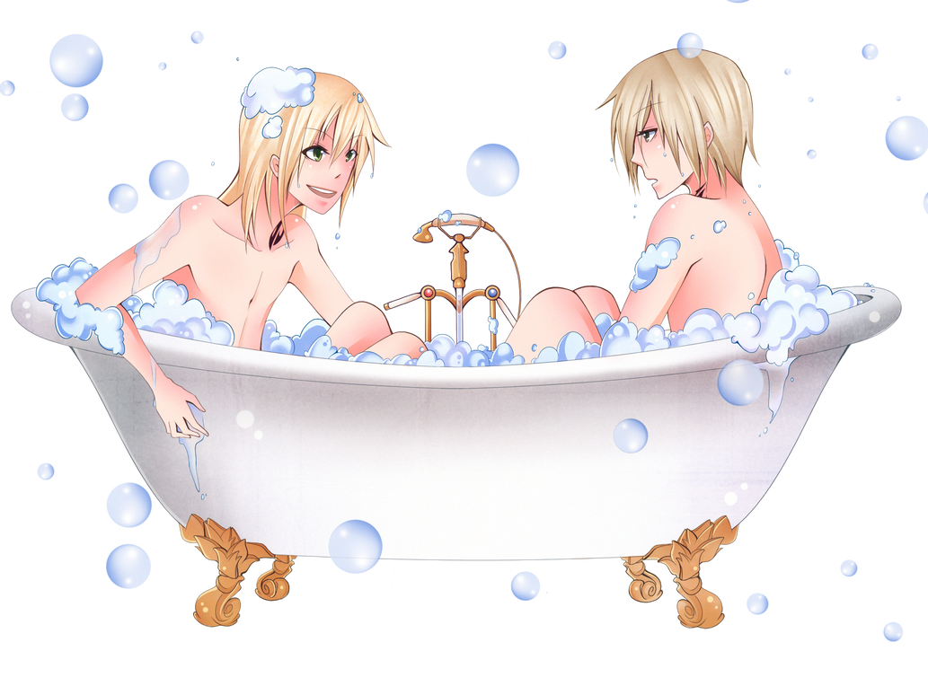Вместе купается в ванне