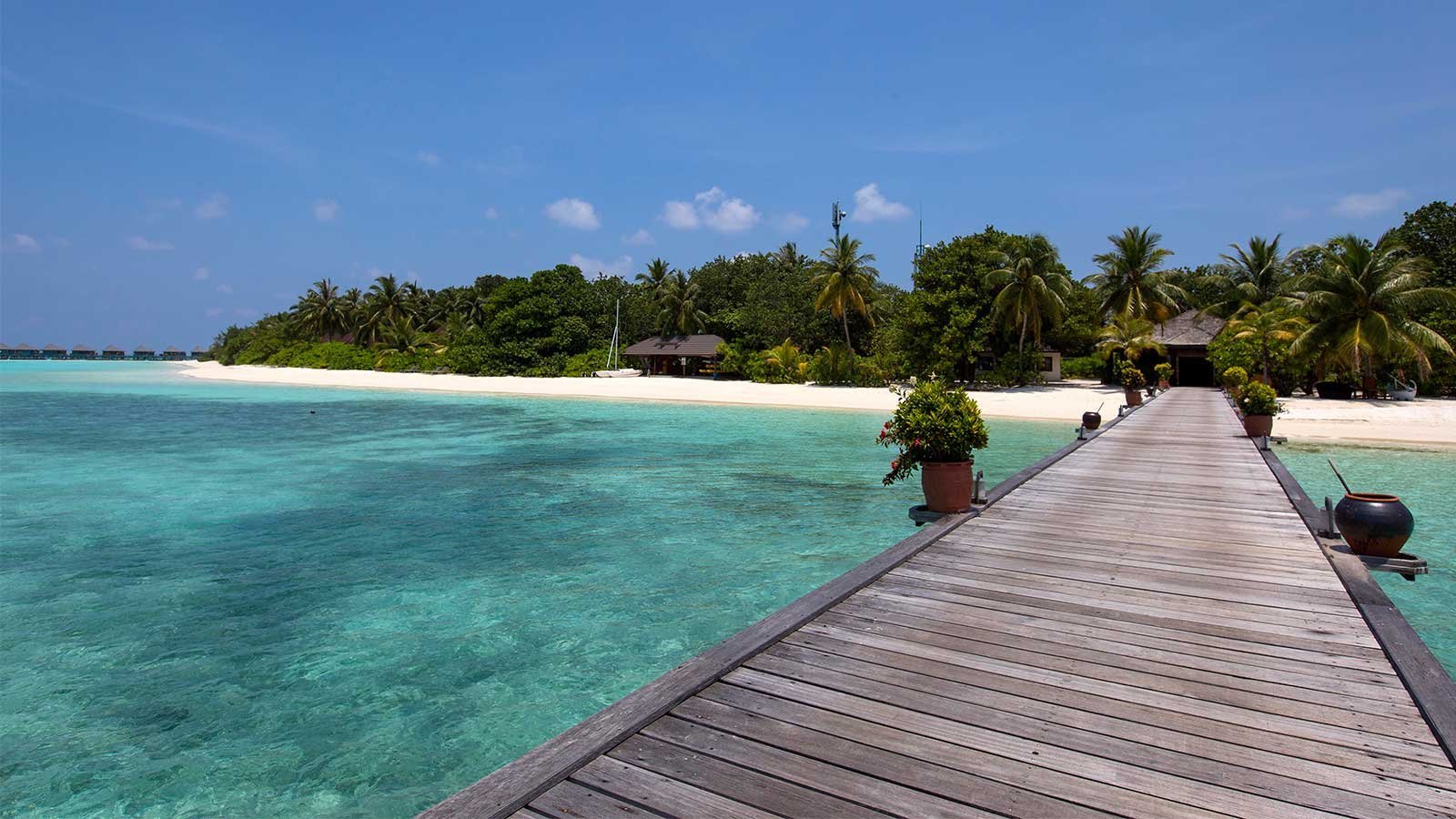 Мальдивы в августе. Остров Канухура Мальдивы. Лаккадивское море Мальдивы. Фихалхохи Мальдивы. Курамати Мальдивы.