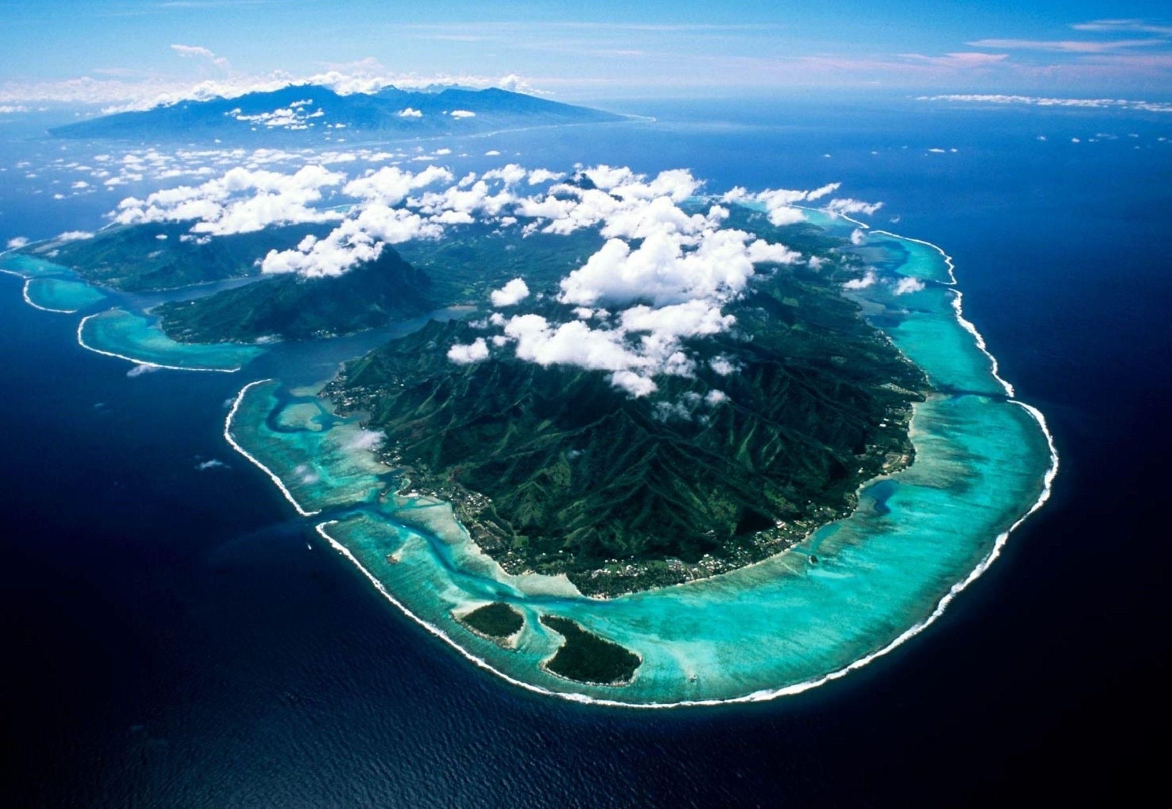 Тихий океан интересное. Tahiti французская Полинезия. Муреа Таити. Таити остров архипелаг. Остров Марито французская Полинезия.