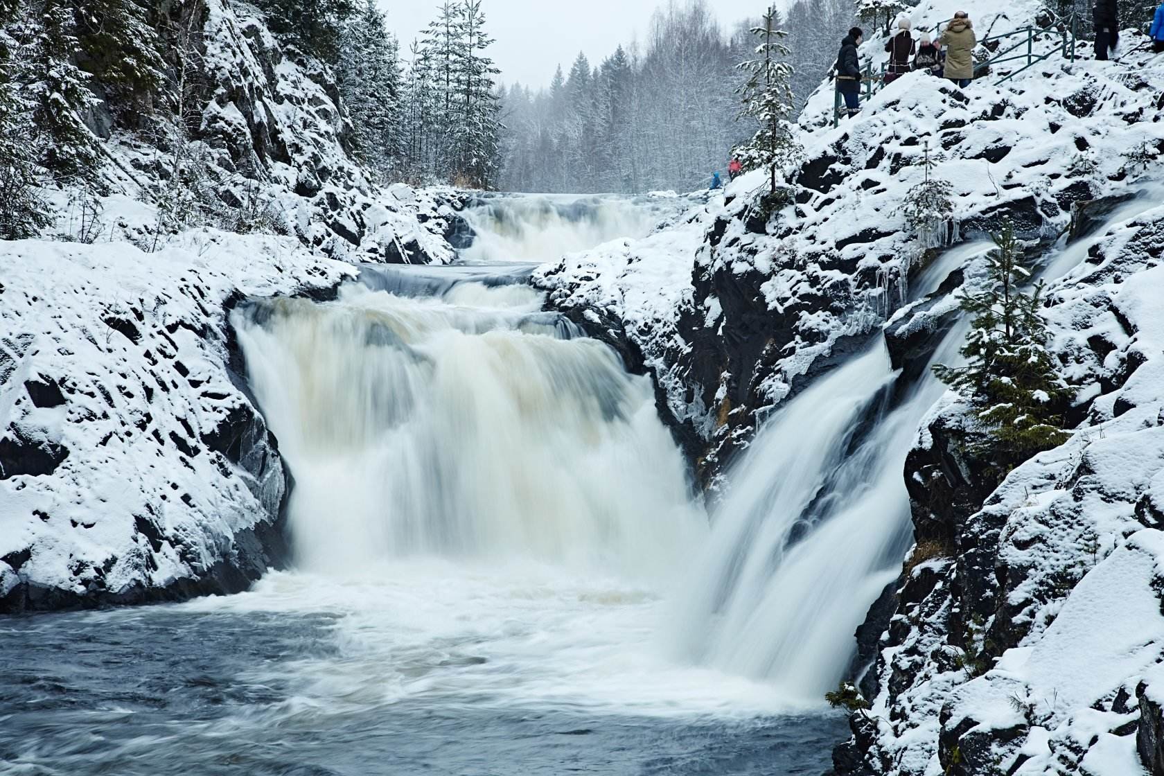 Водопад на реке суна