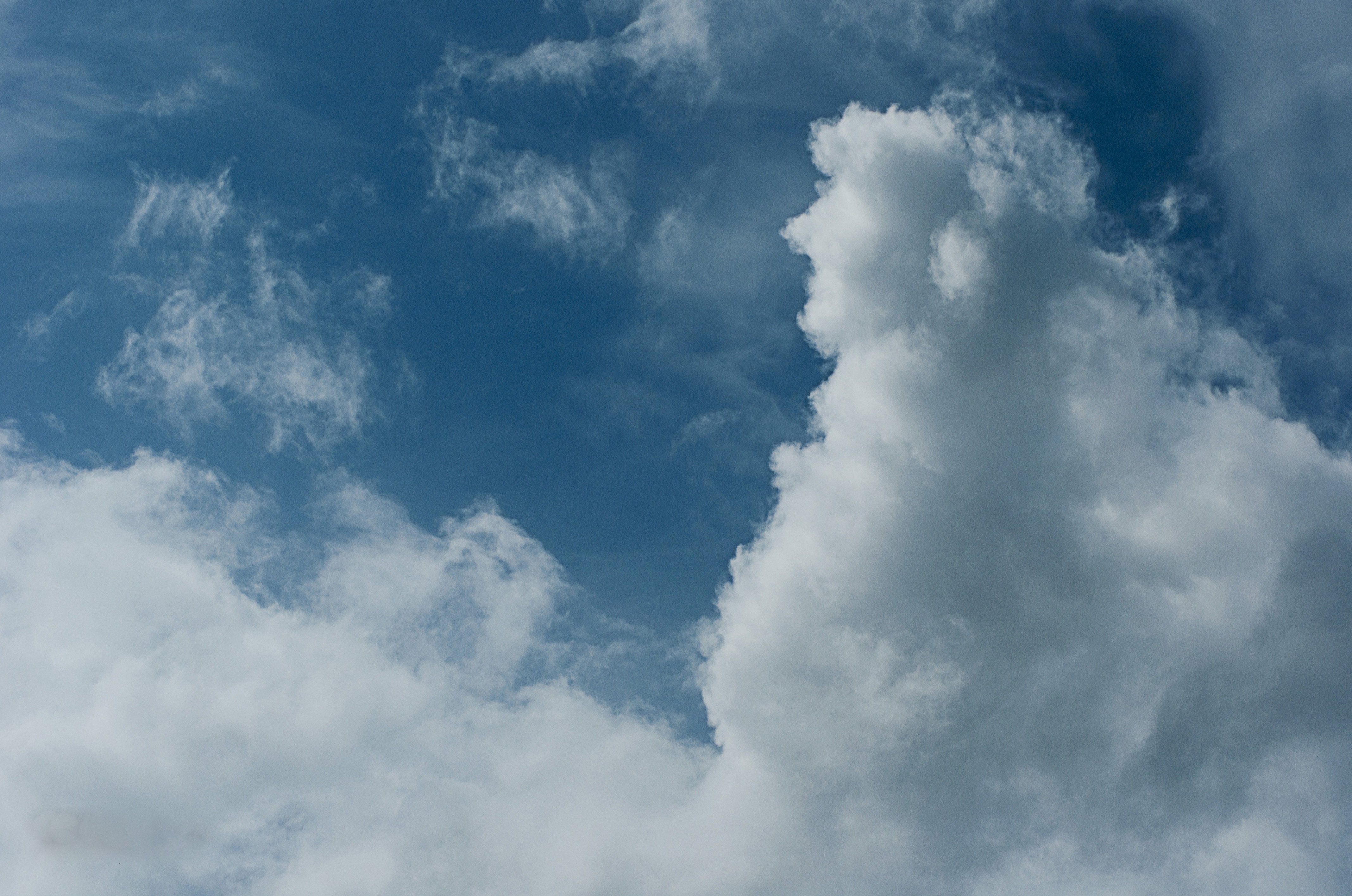 Утечка облака. Облака. Облако картинка. Интересные облака. Облака интересной формы.