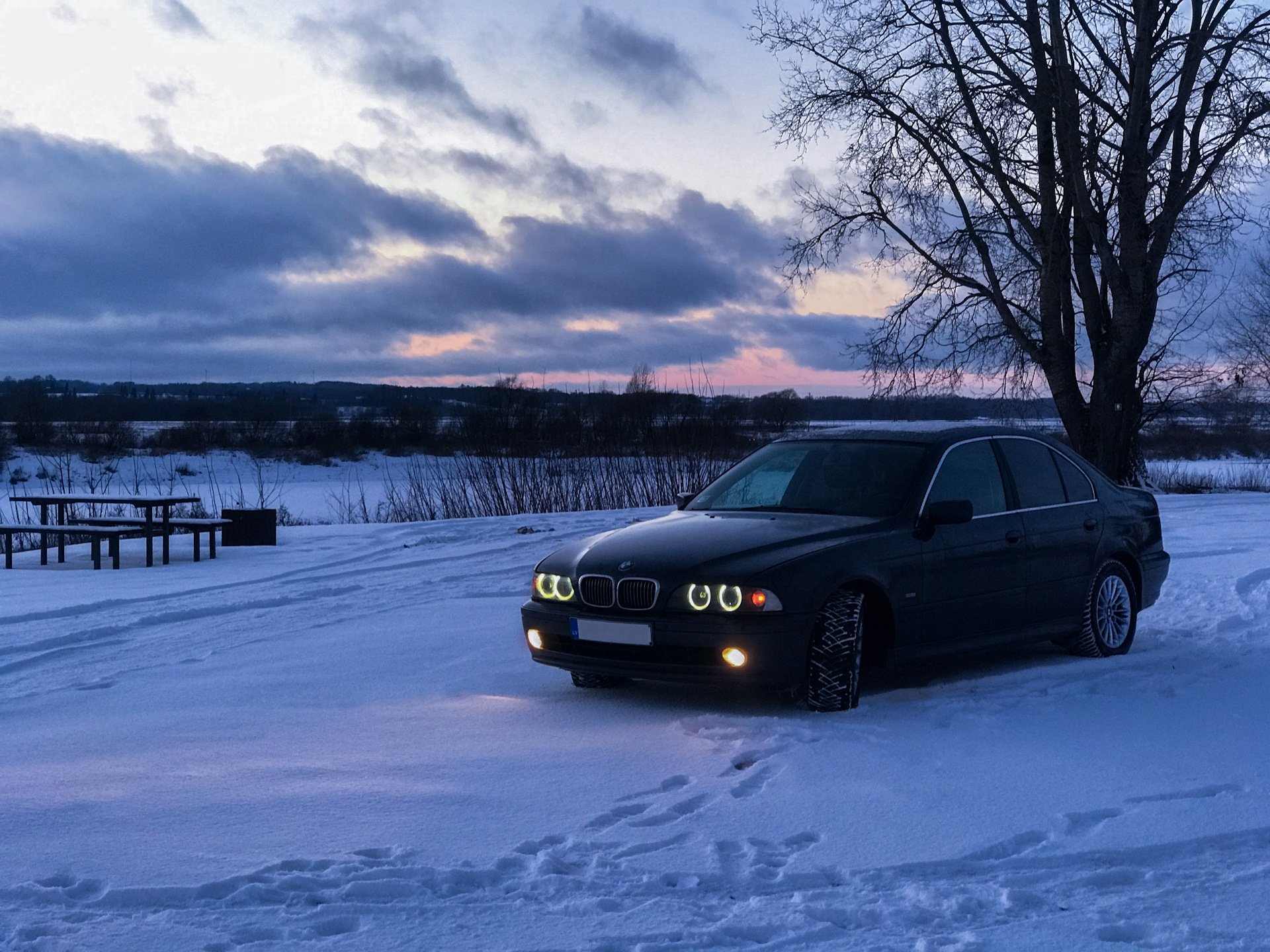 BMW e39 ночь зима