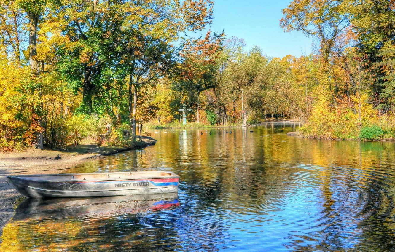 Осень озеро лодка