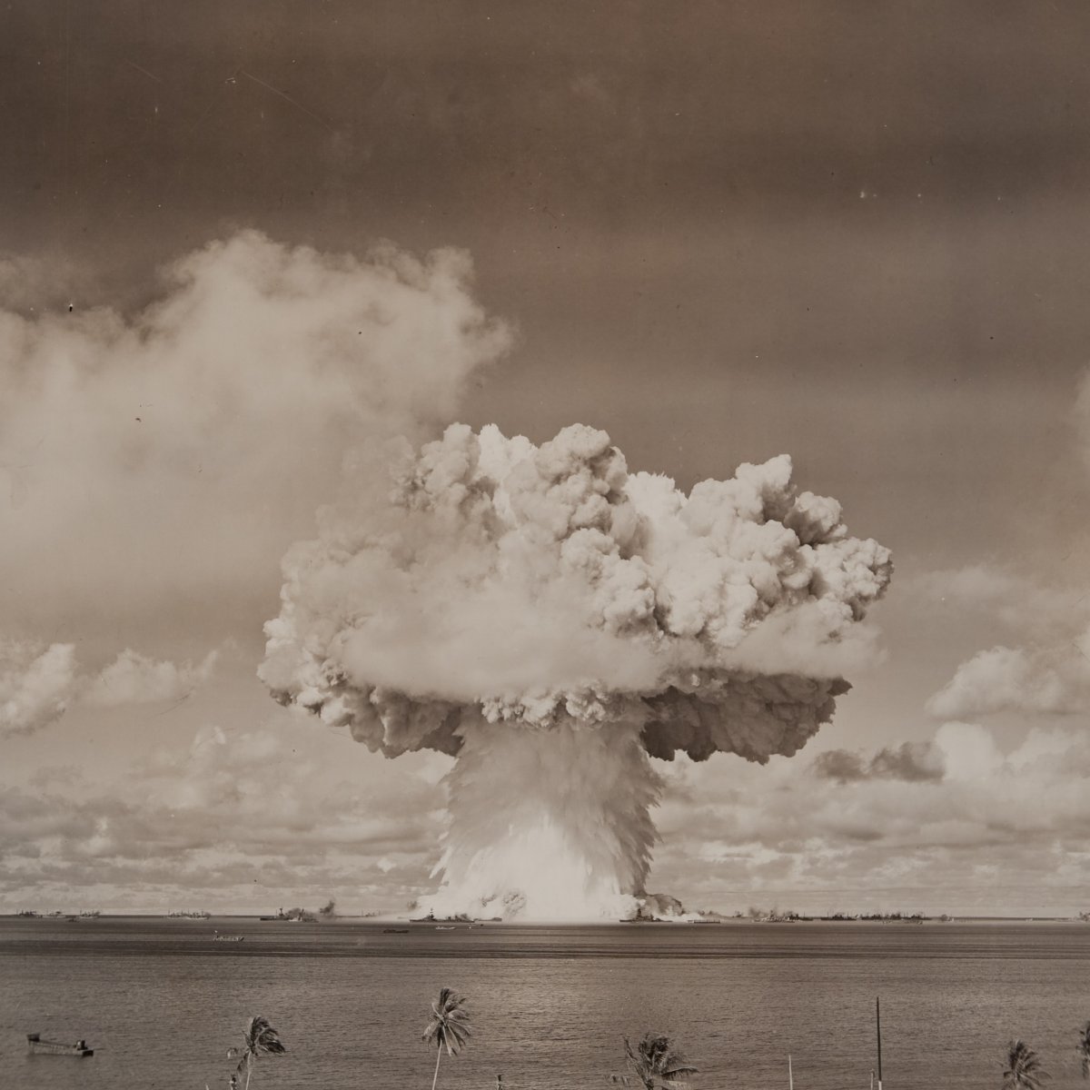 Атолл бикини взрыв атомной бомбы