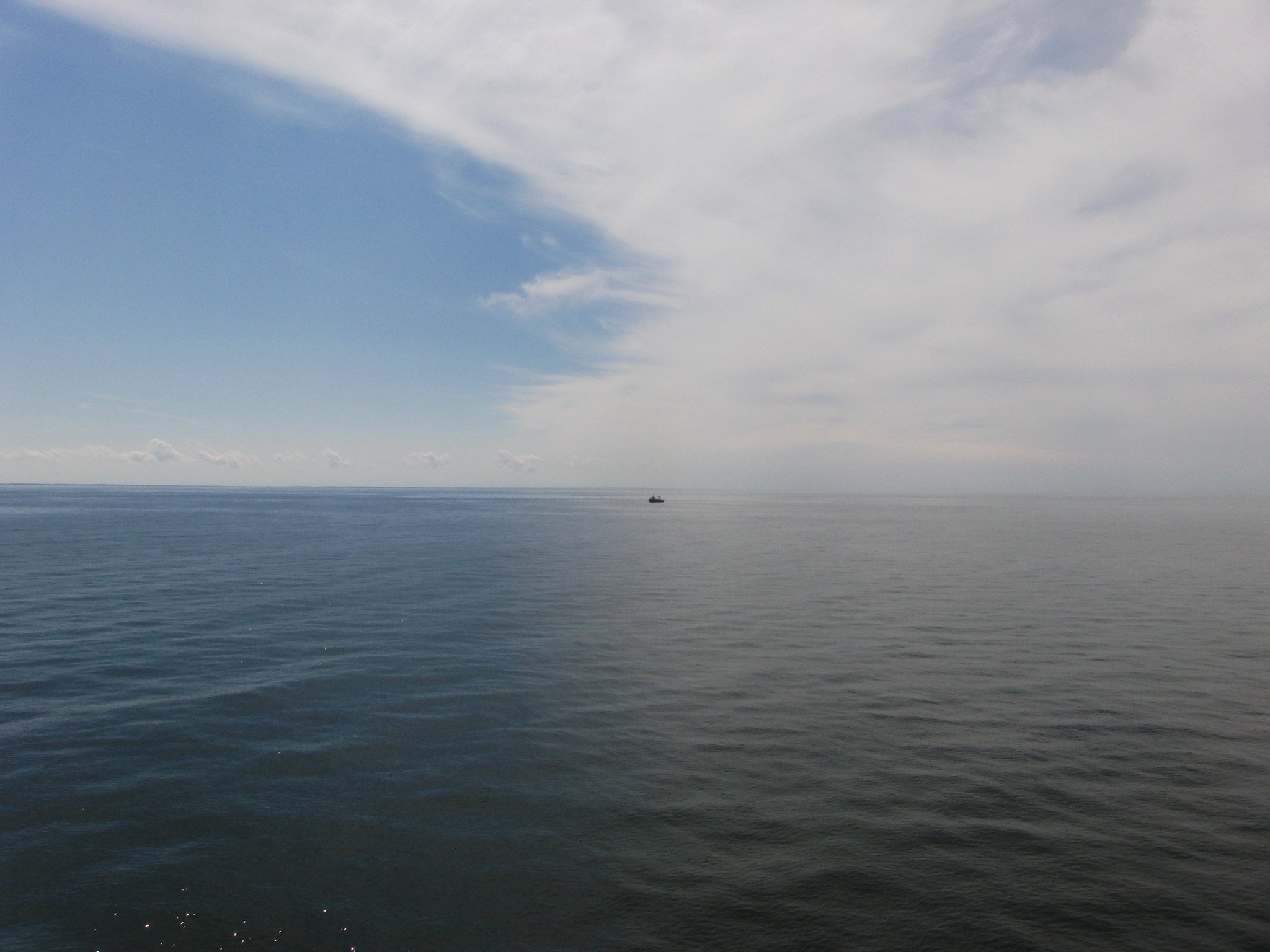 Штиль сочи. Северное и Балтийское море граница. Балтийское море Атлантика. Граница Тихого и Атлантического океана. Граница Балтийского и Северного моря фото.