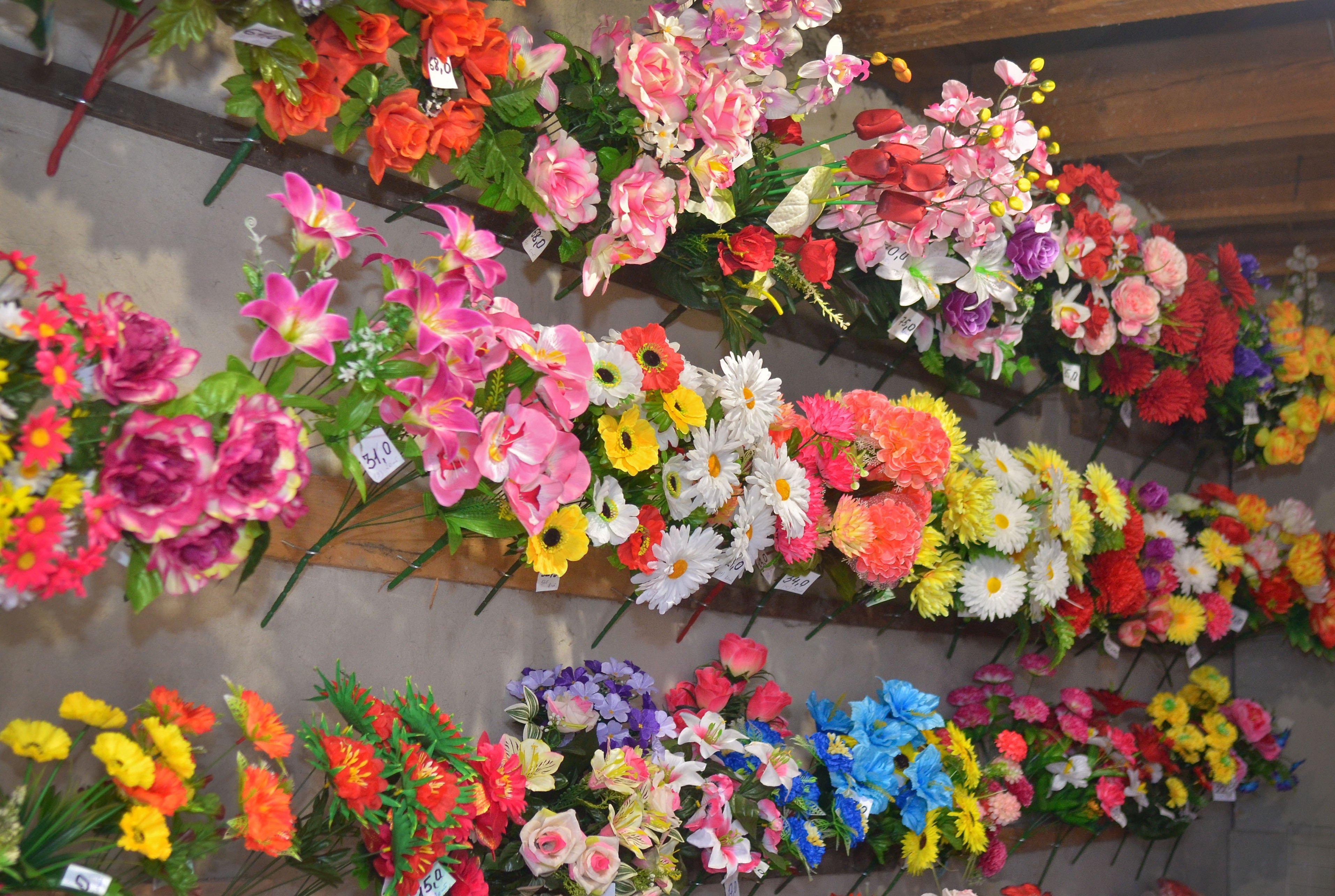 Где купить недорогие искусственные цветы