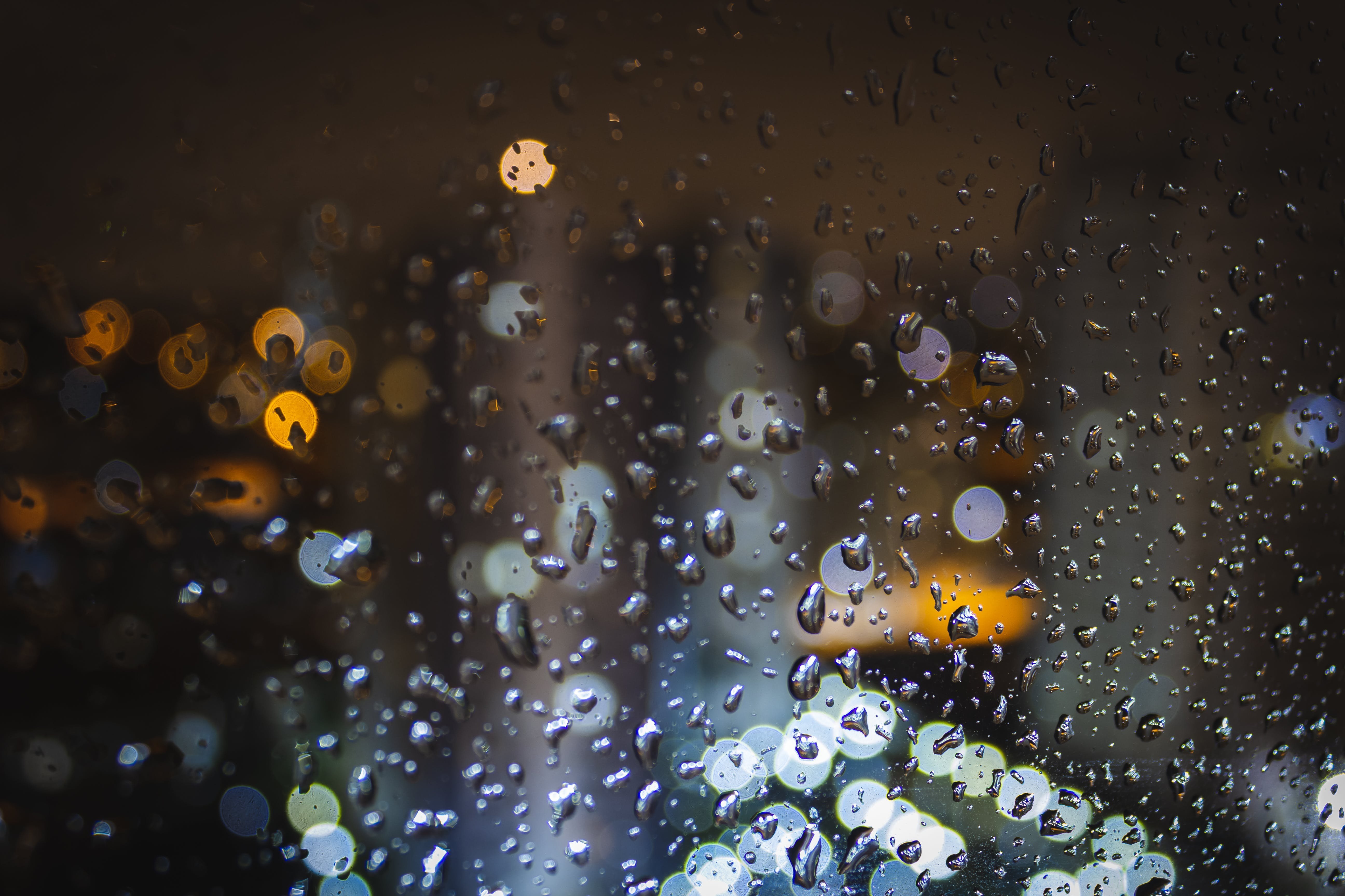 Дождь из стекла