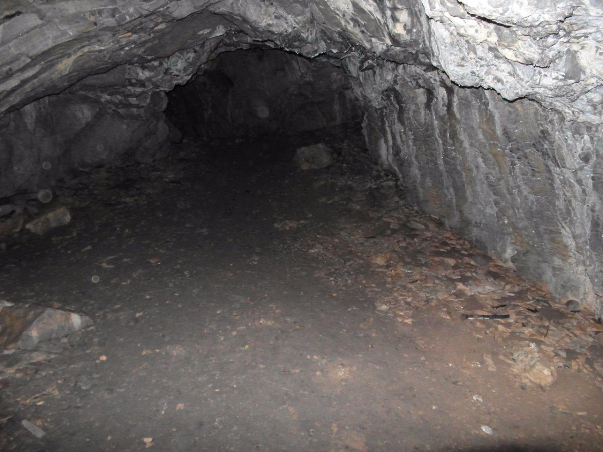 Нукатская пещера