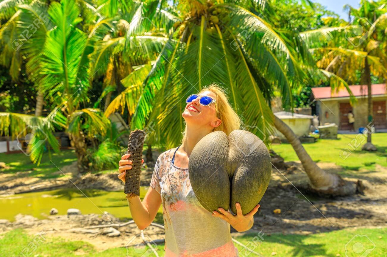 Женские кокосы