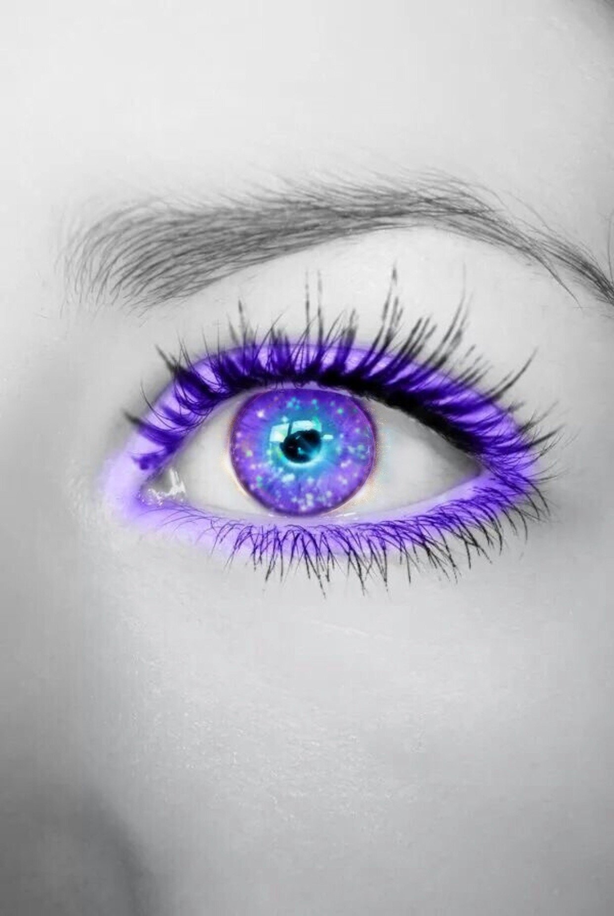Фиолетовые линзы