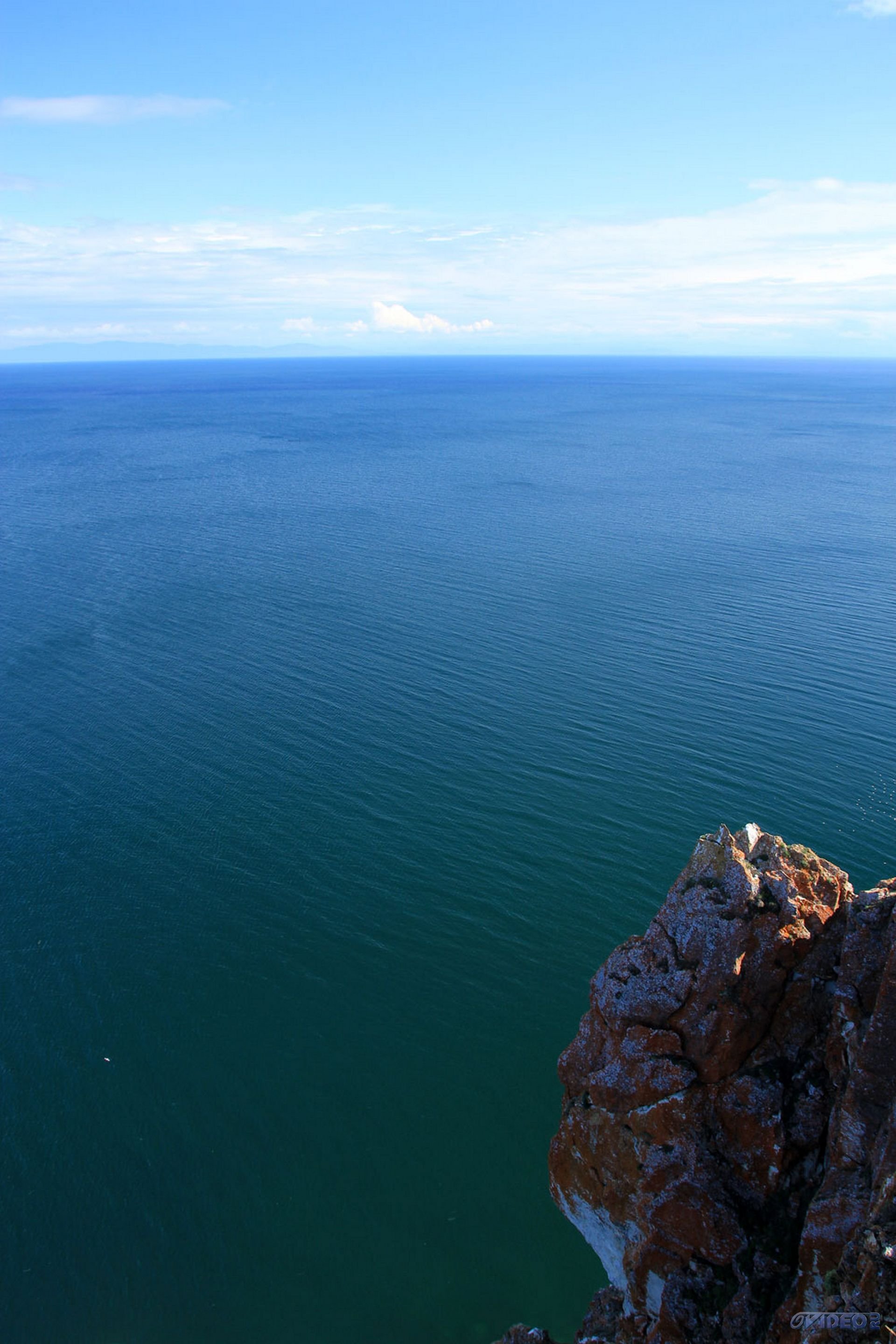 Байкал внутри. Озеро Байкал. Глубина озера Байкал. Дно озера Байкал.