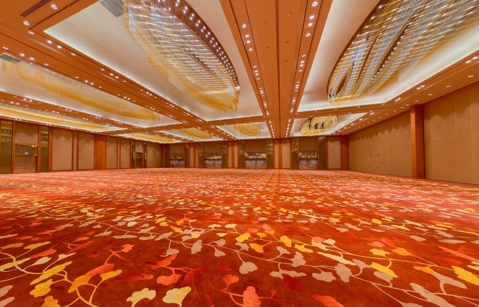 Конгресс-центр Grand Ballroom. Москва Шлюзовая набережная 2/1с1 Grand Ballroom. Гранд Баллрум внешний вид. Grand Ballroom фасад.