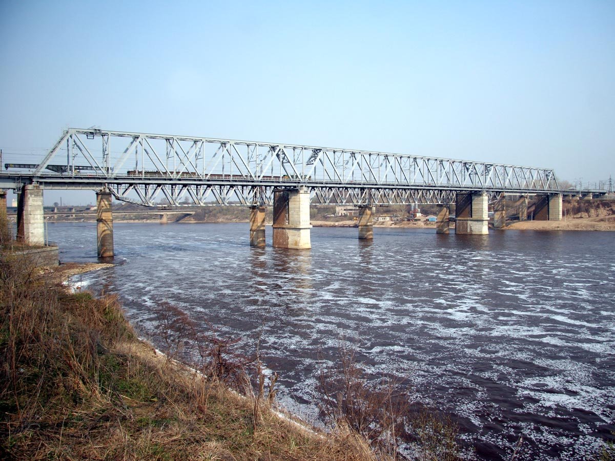 Река Волхов ЖД мост