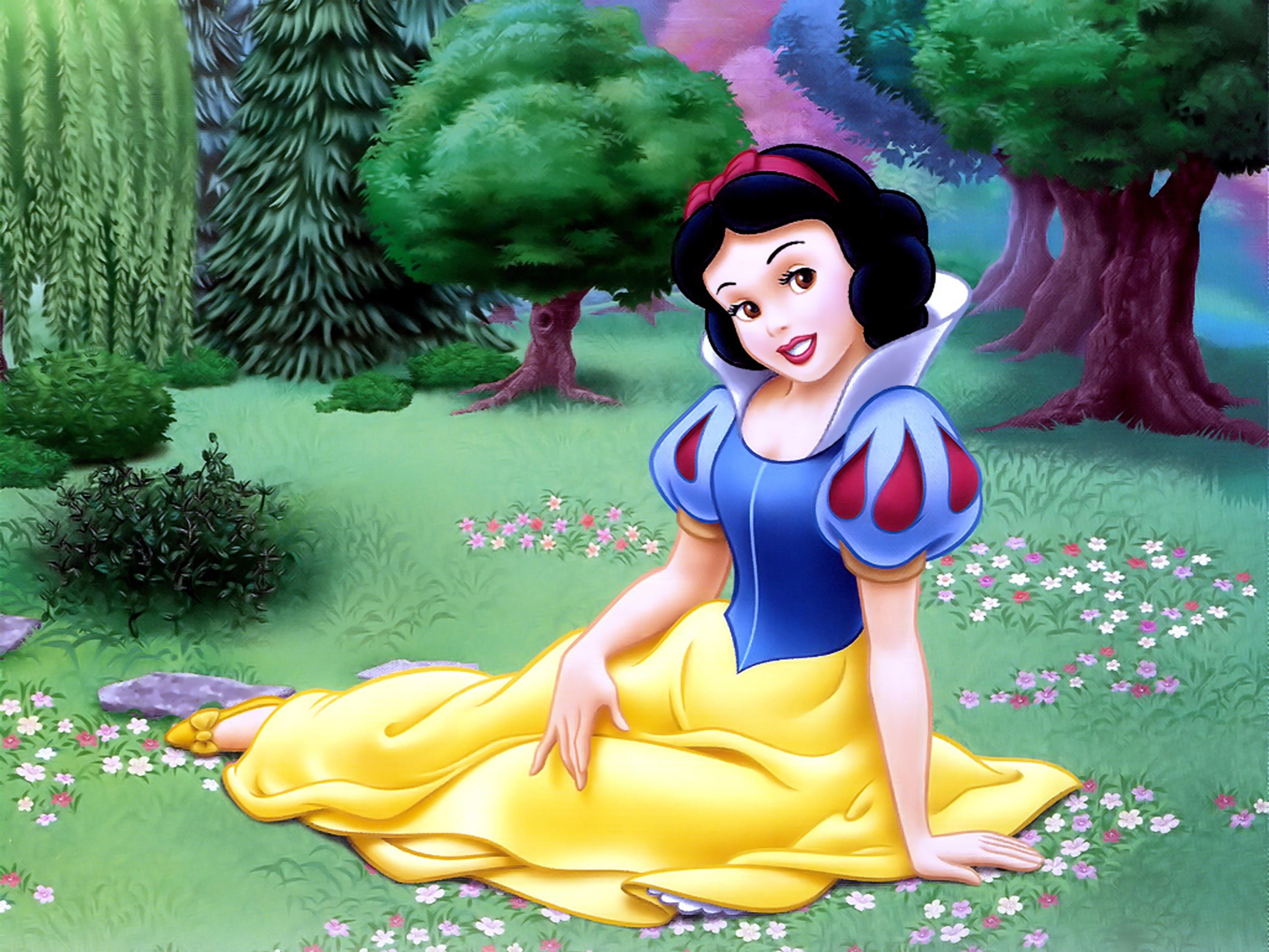 Белоснежка и три. Принцесса Белоснежка и семь гномов. Snow White Белоснежка. Принцессы Дисней Белоснежка. Disney. Принцесса. Белоснежка и семь гномов.