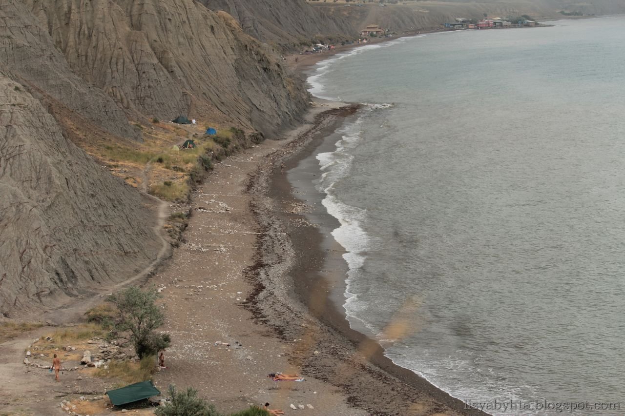 Лисья бухта Крым с палатками