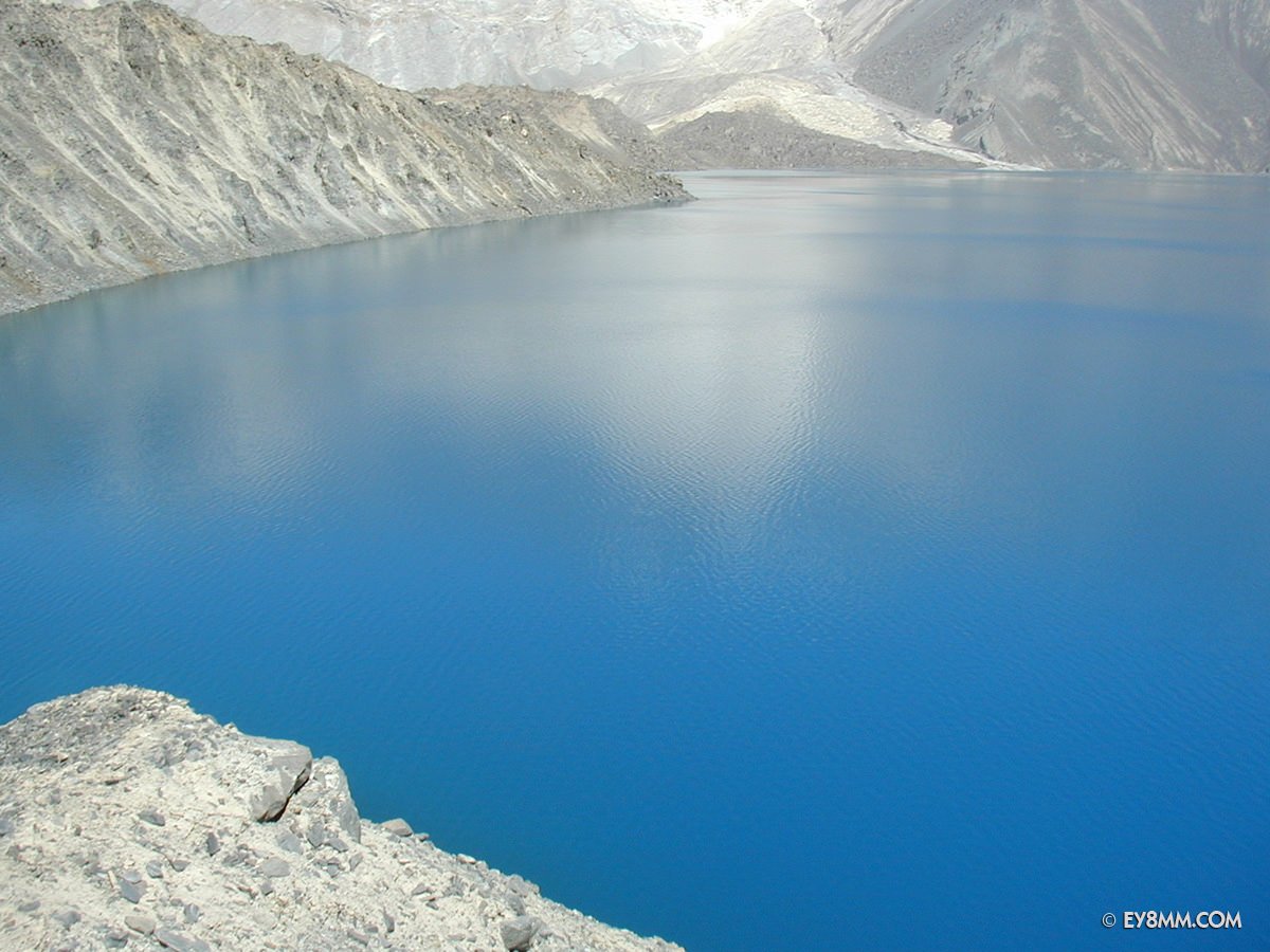 Сарезское озеро таджикистан. Кули Сарез. Кулесарез Таджикистан. Озеро Сарез. Кули Сарез в Таджикистане.