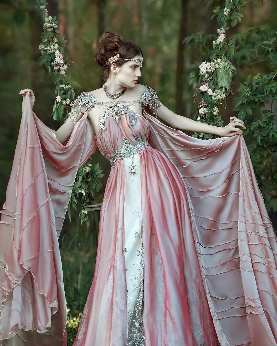 Елизавета Fantasy Gown
