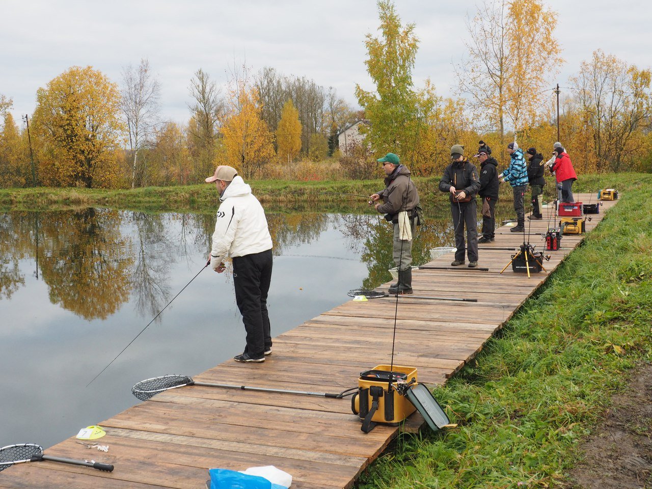 Официальный сайт рыбных прудов в Ропше - праздник для рыболова