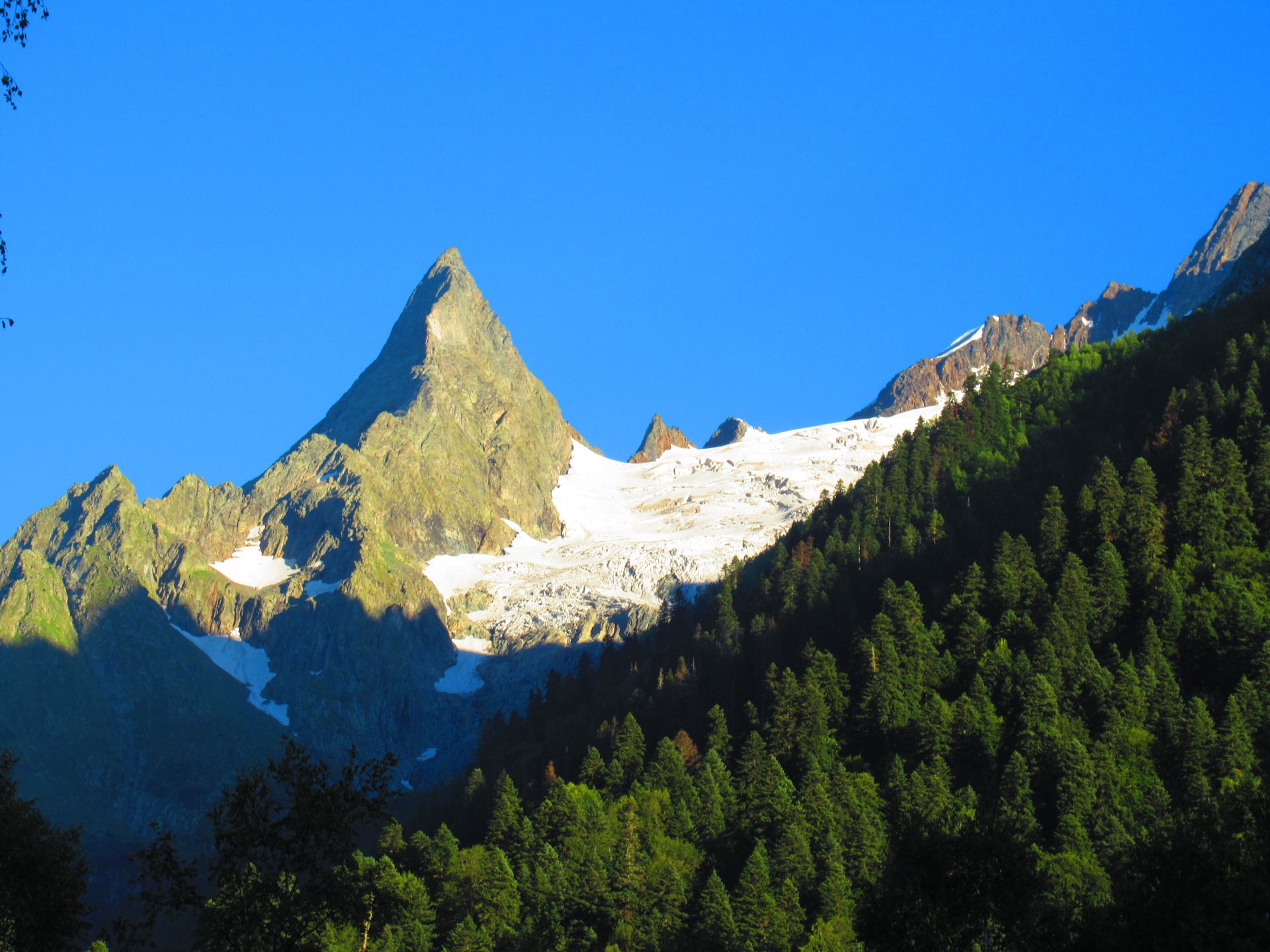 Горы домбай фото