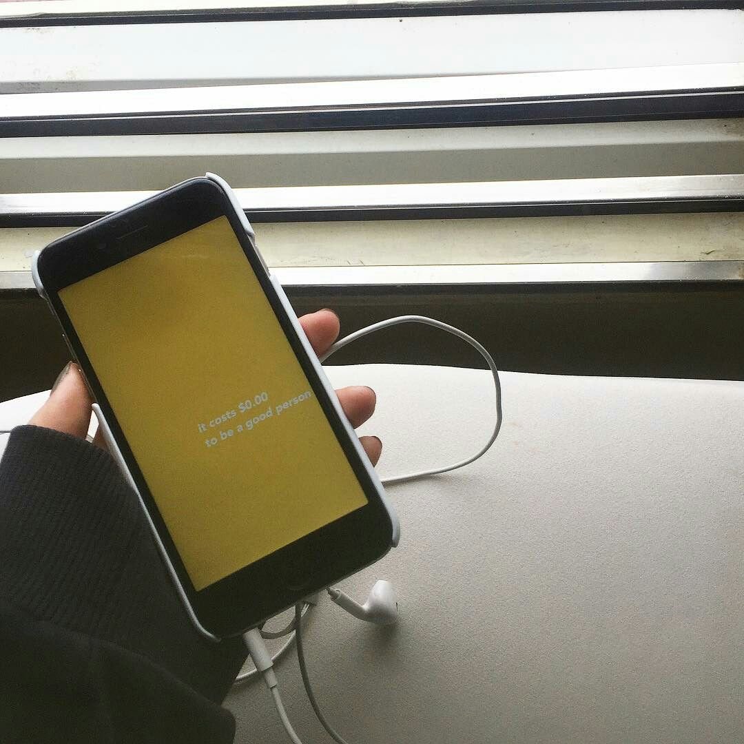 Желтит экран iphone. Эстетика жёлтого и черного цвета. Желтый экран. Эстетика серого и желтого. Серо желтая Эстетика.