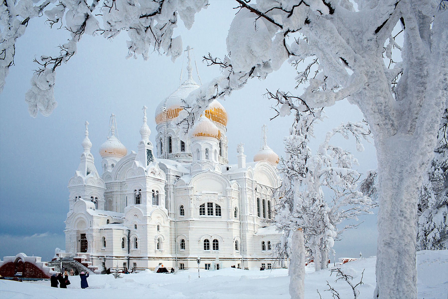 зимний храм