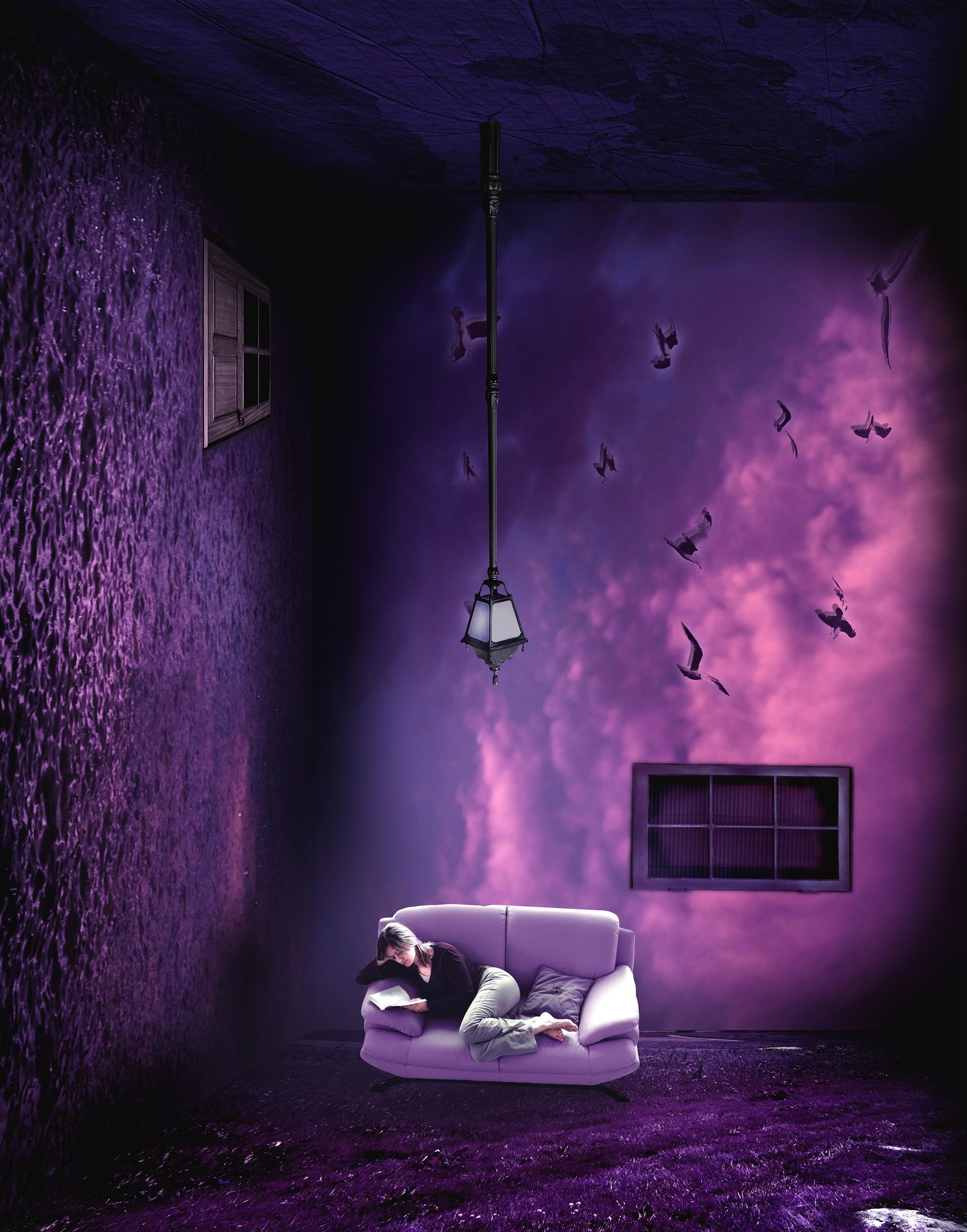 Темно фиолетовая комната
