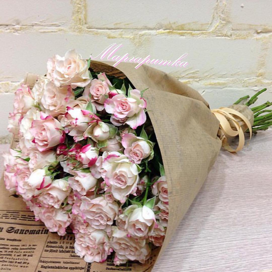Фото букетов из роз кустовых роз