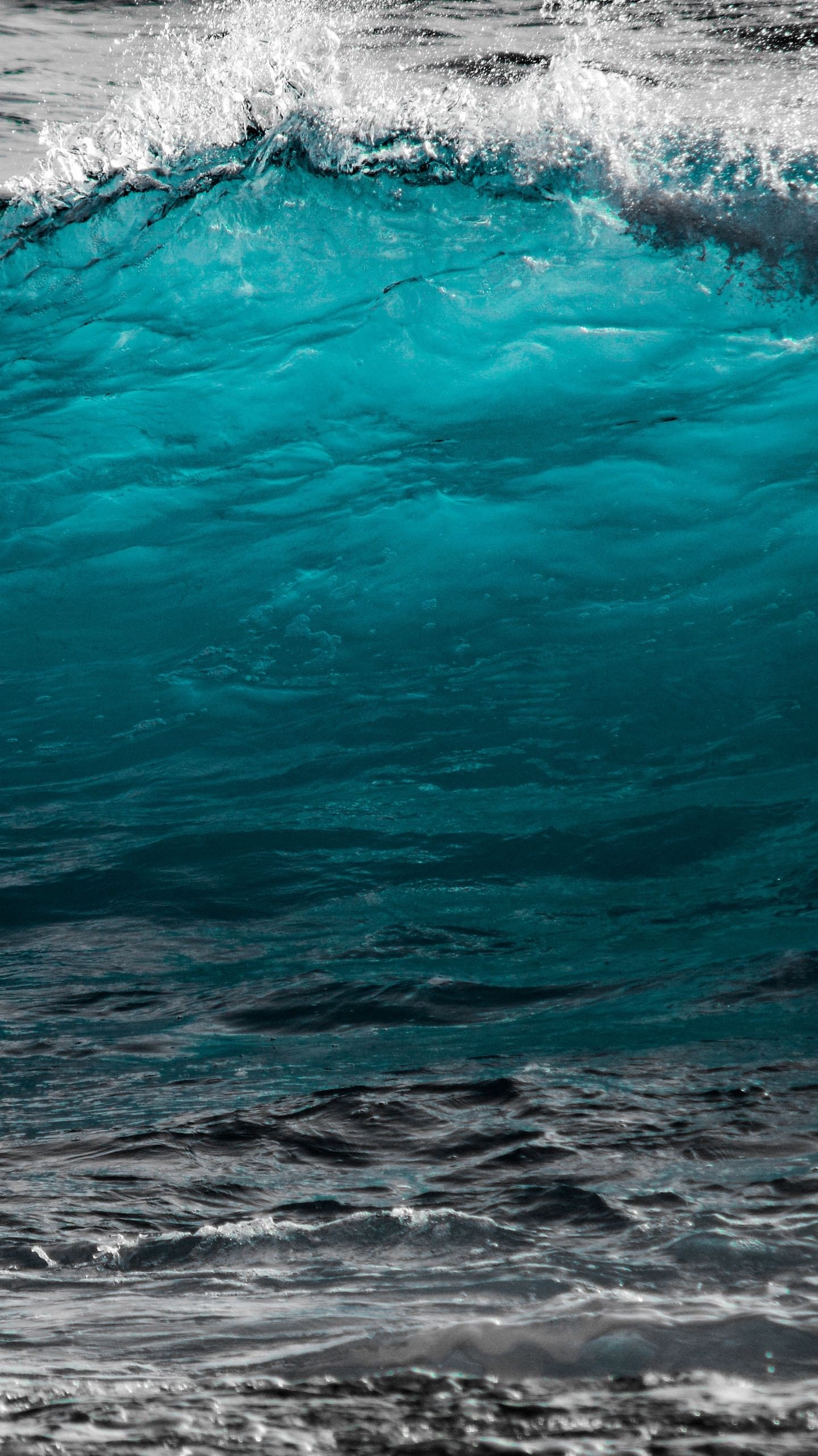14 про в воде. Море, волны. Океан. Бирюзовое море. Сине зеленое море.