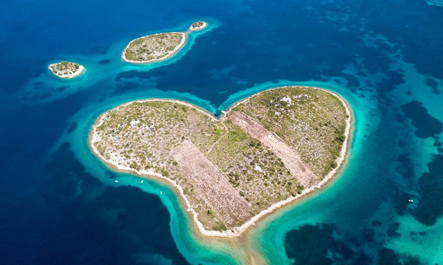 Остров Галешняк в Адриатическом море