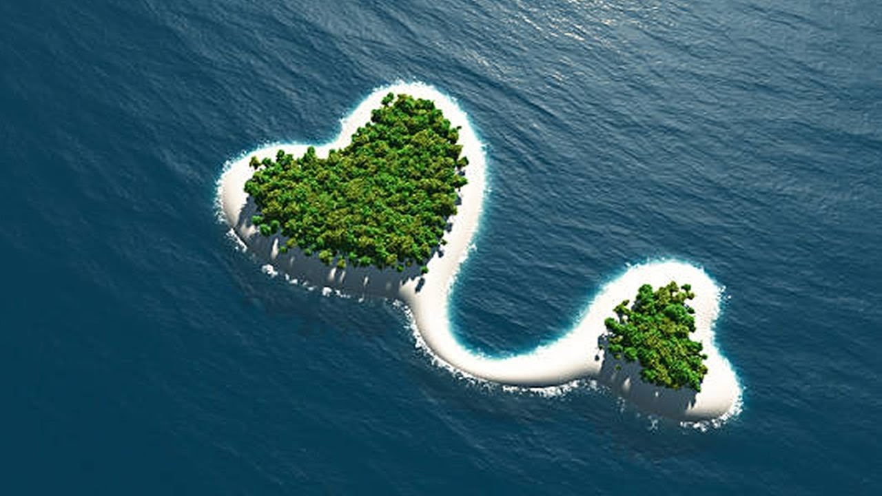 Остров вид сверху в форме сердца
