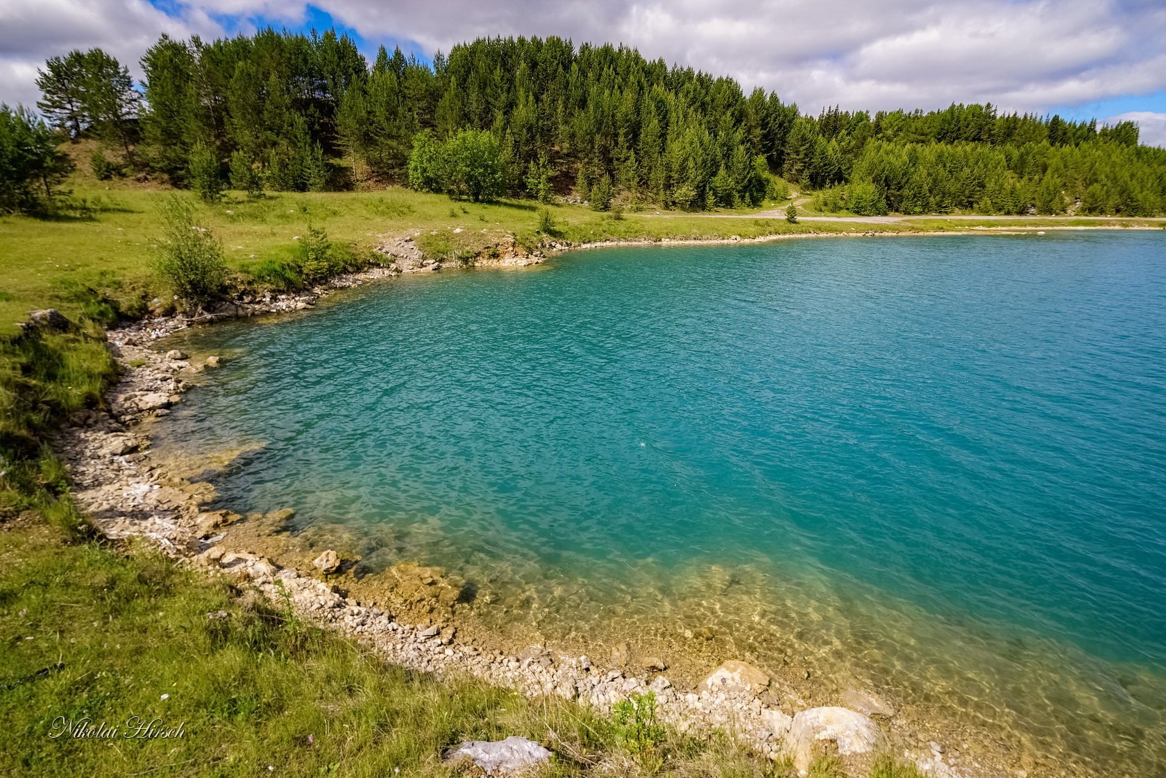 Карпинск озеро бирюзовое