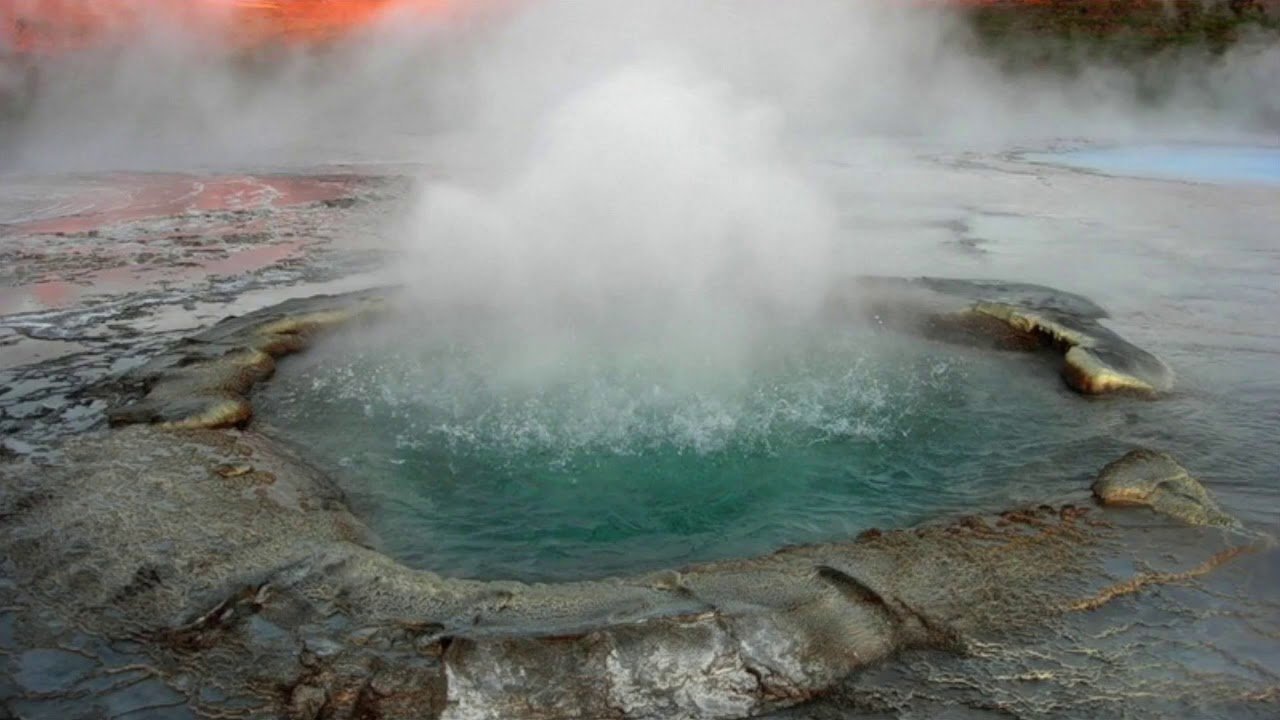 Где находятся горячие источники. Исландия геотермальные источники. Термальные источники Адыгея. Исландия термальные источники. Минеральные термальные источники в России.