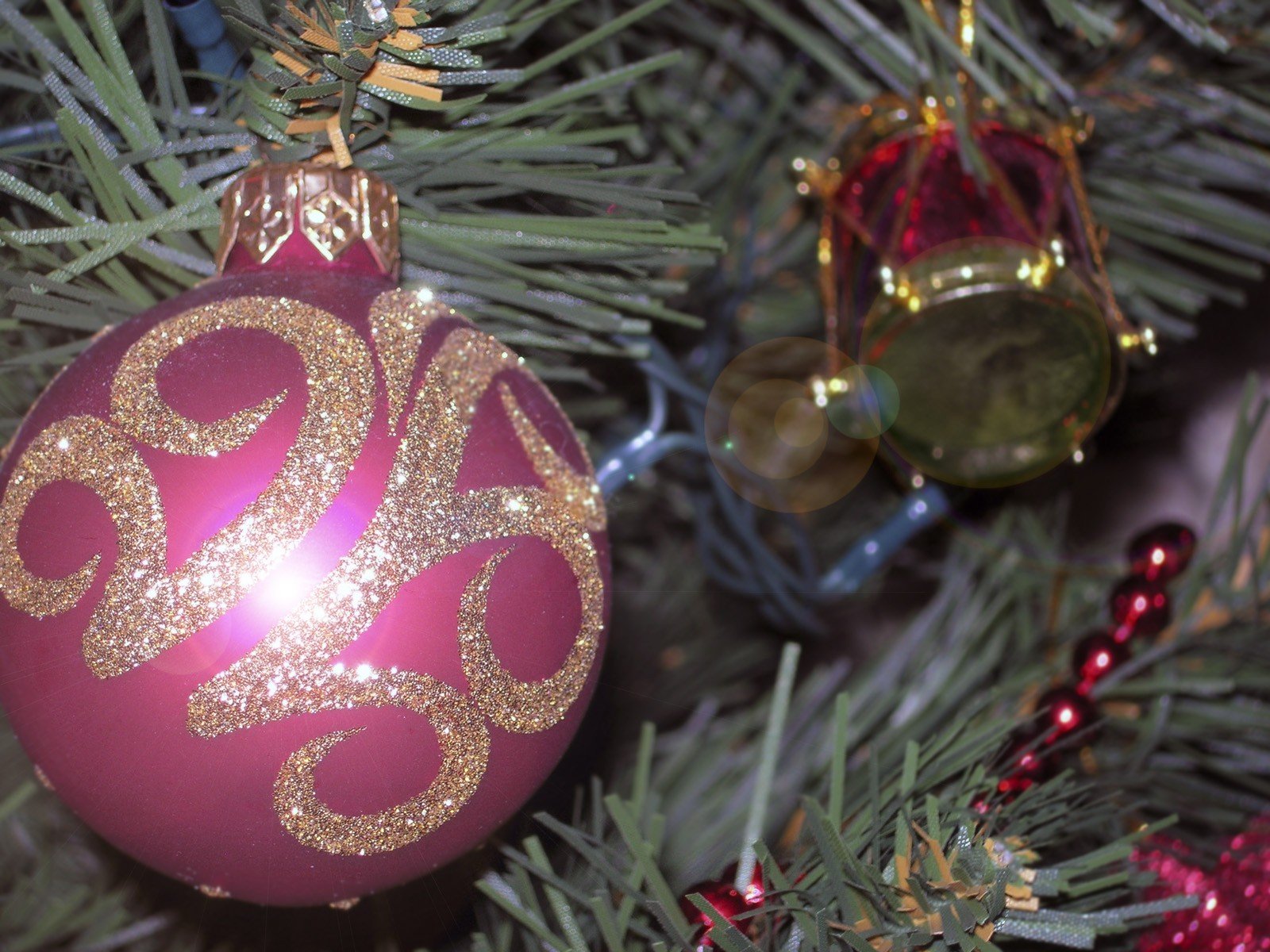 Публикация «Необычные игрушки для новогодней елки» размещена в разделах