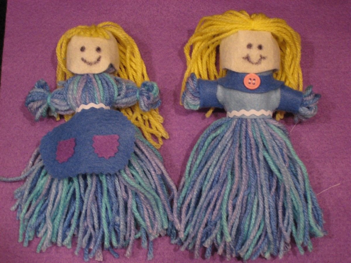 Кукла из ниток для вязания