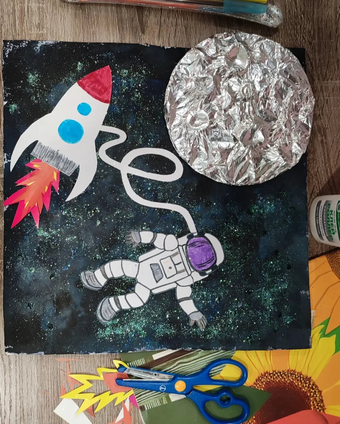 поделки в день космонавтики в детский сад своими руками