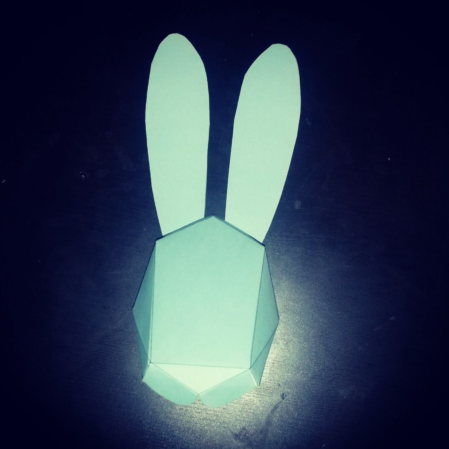 Кролик из бумаги объемный