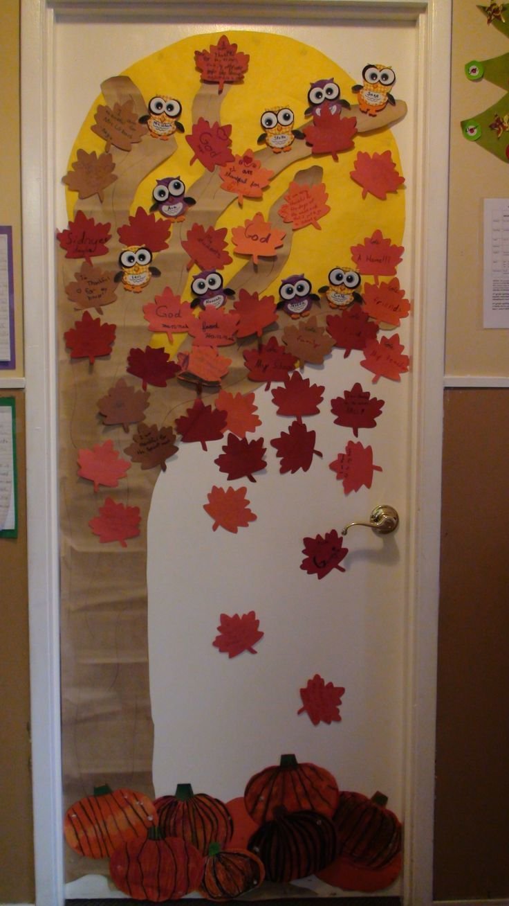 Украшение коридора в детском саду осень