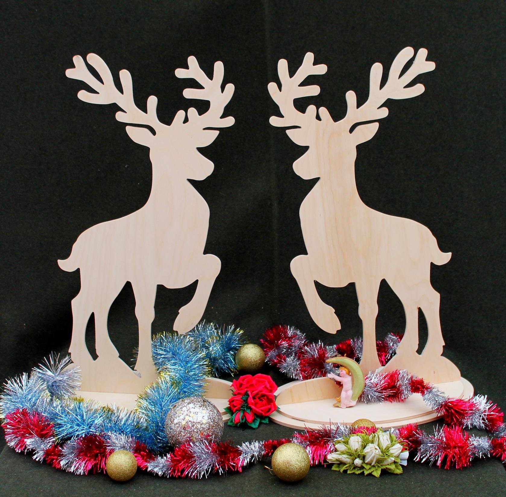 Северные олени и сани с новогодними подарками из бумаги. Шаблоны
