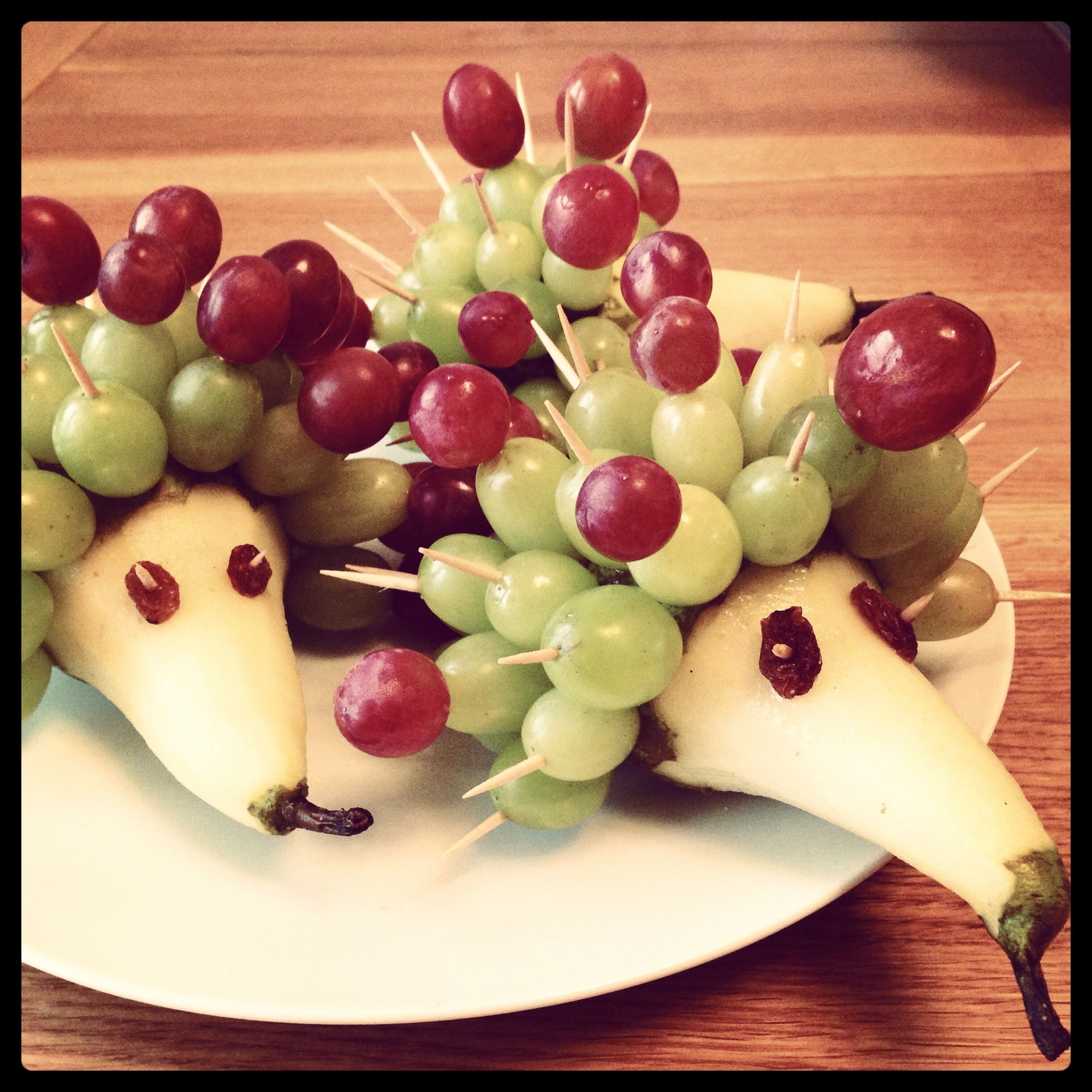 Фигурки из фруктов для детей