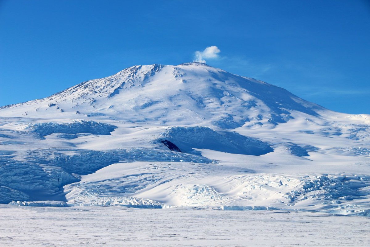 Гора эребус антарктида