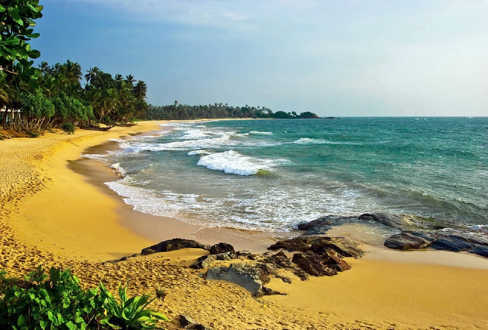 Дал шри ланка. Шри Ланка Цейлон. Индийский океан Шри Ланка. Остров в индийском океане Цейлон. Бентота Шри Ланка закат.